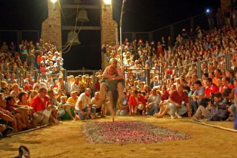 Fire-walking in front of ecstatic crowd!